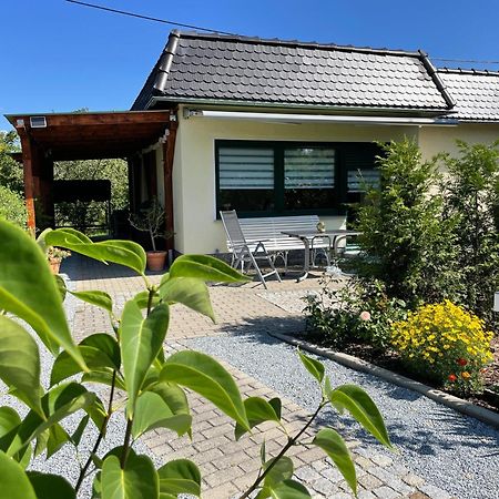 Ferienhaus Amare Mit Fasssauna, Eigener Terrasse & Kamin Bautzen Bagian luar foto